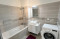 antibes_juan_les_pins_88_appartement_immobiliere_residence_piscine_09_salle_de_bains