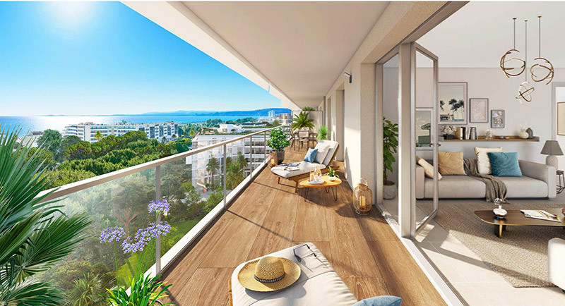 Real estate France, French riviera, sea view apartment swimming pool, close to the sea terrace