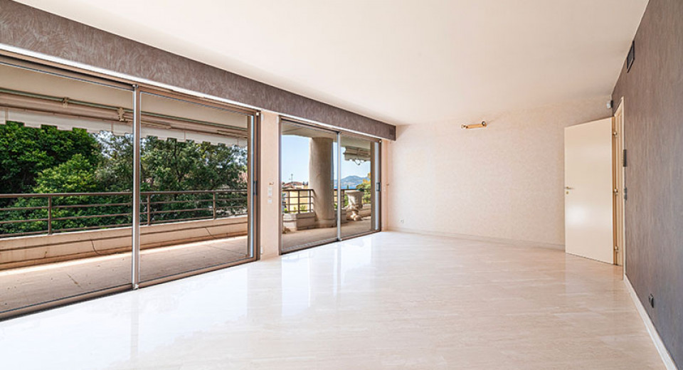 Large apartment for sale, Cannes, real estate, luxury, terrace, 4 bedrooms, 250m2, sea view, swimming pool, rue d'antibes