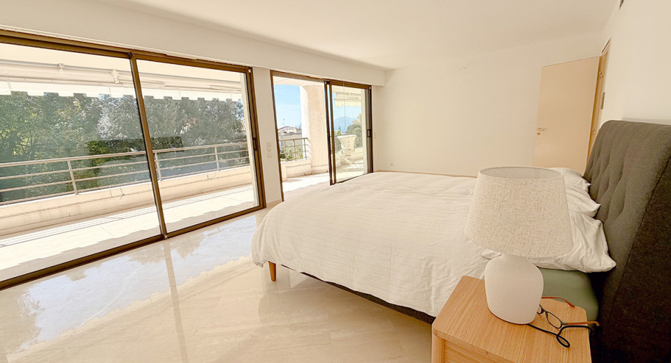 Eiendom i Cannes, kjøp, salg, leilighet, 250 m², terrasse, havutsikt, svømmebasseng, 4 soverom, eiendom i Frankrike, Rue d'Antibes