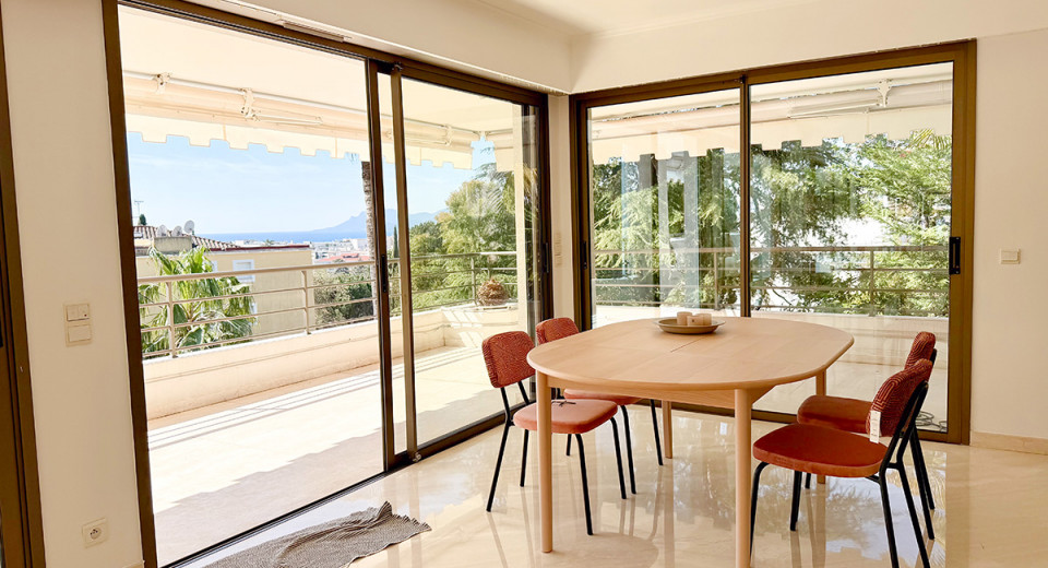 Fastigheter i Cannes, köp, försäljning, lägenhet, 250 m², terrass, havsutsikt, pool, 4 sovrum, fastigheter i Frankrike, rue d'Antibes