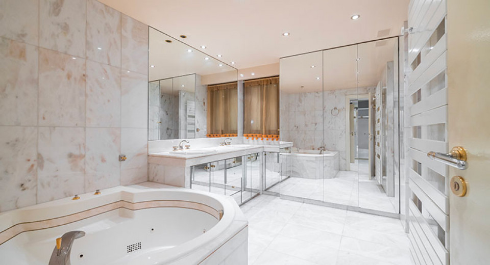 Stor lägenhet till salu, Cannes, fastigheter, lyx, terrass, 4 sovrum, 250m2, havsutsikt, pool, rue d'antibes