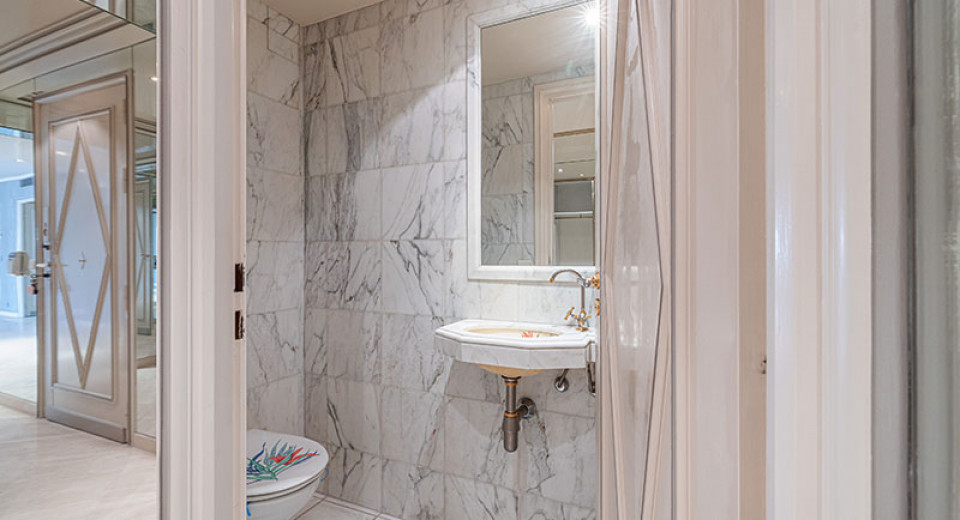 Stor lägenhet till salu, Cannes, fastigheter, lyx, terrass, 4 sovrum, 250m2, havsutsikt, pool, rue d'antibes