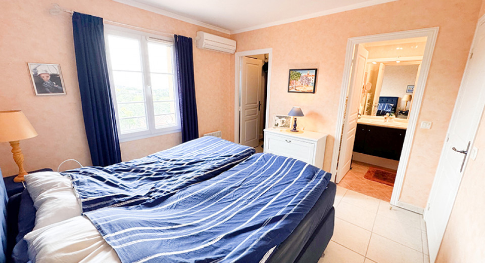 Les Issambres, Sainte Maxime, French Riviera, France, real estate, buy, sell, house, garden, sea view, swimming pool