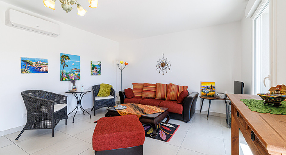 Eiendom Frankrike, Golfe Juan, Antibes, Juan les Pins, leilighet, 2 soverom, terrasse, svømmebasseng, sentrum, hav