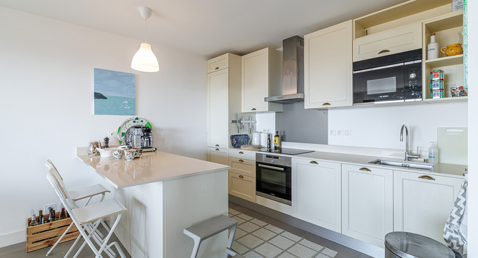 Antibes Juan Les Pins, immobilier, appartement, 4 pieces, 3 chambres, terrasse, vue mer panoramique piscine, à vendre