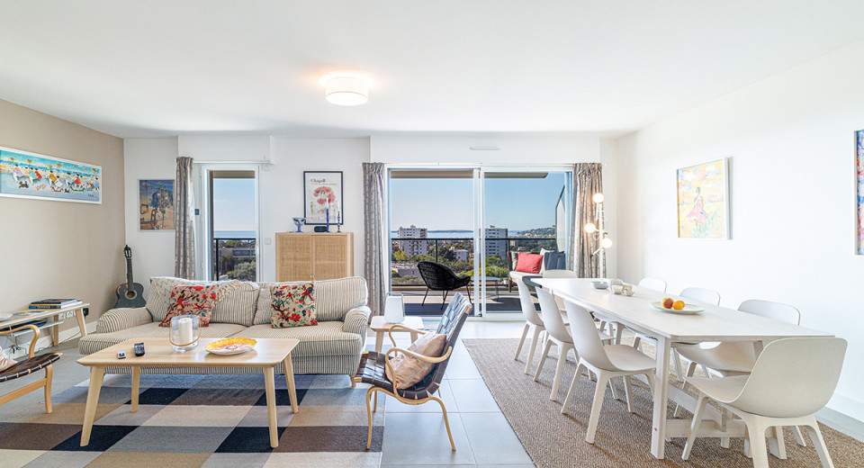 Antibes Juan Les Pins, real estate, apartment, 4 rooms, 3 bedrooms, terrace, panoramic sea view, swimming pool, for sale