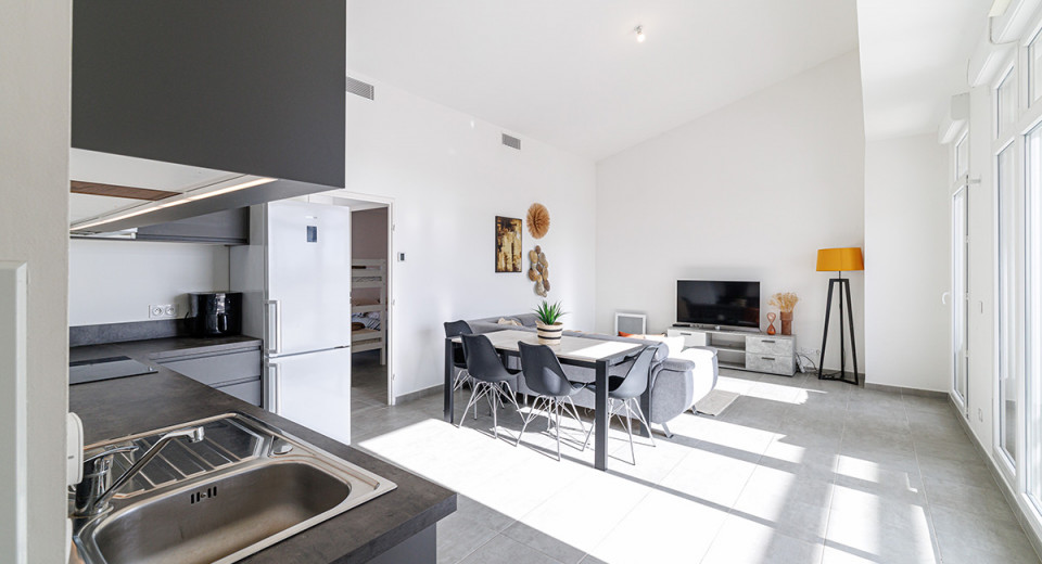 Immobilier Cannes La Bocca, vente, achat appartement 3 pièces, dernier étage, grande terrasse, piscine