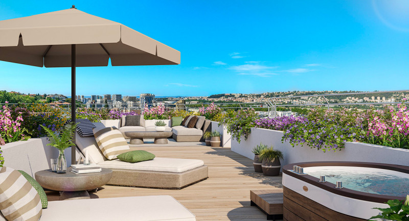 Real estate France, French Riviera, Côte d'Azur, Nice, apartment, terrace, view, swimming pool, penthouse, roof terrace