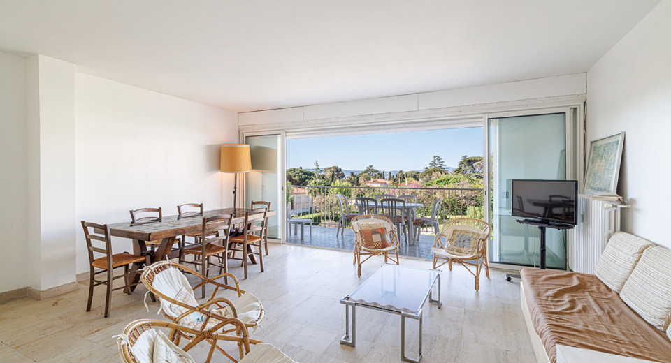 Immobilier, Achat appartement 3 pièces Sainte Maxime, France, Côte d'Azur, terrasse, vue mer, proche plage, centre ville