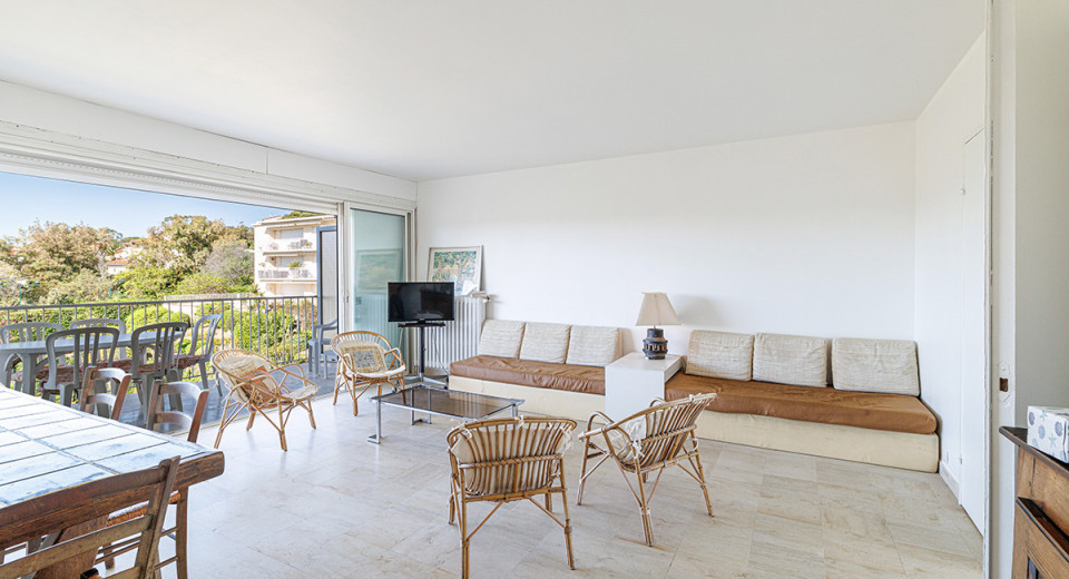 Immobilier, Achat appartement 3 pièces Sainte Maxime, France, Côte d'Azur, terrasse, vue mer, proche plage, centre ville