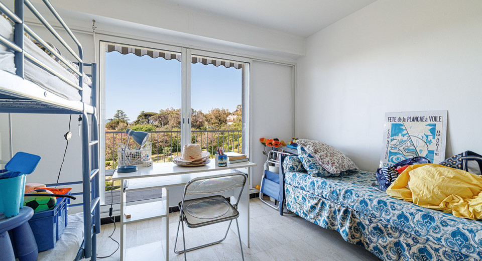 Eiendom, 3-roms leilighet til salgs i Sainte-Maxime, Frankrike, Franske Riviera, terrasse, havutsikt, nær stranden og sentrum