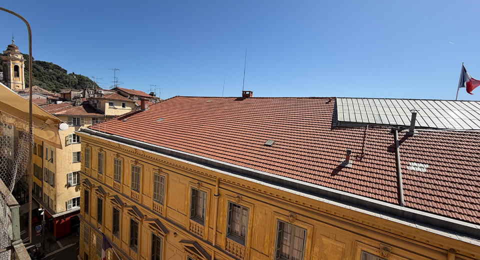 Immobilier, appartement, Nice, vielle ville, dernier etage, 3 chambres, 4 pièces, duplex, balcon, Cote d'Azur, proche mer