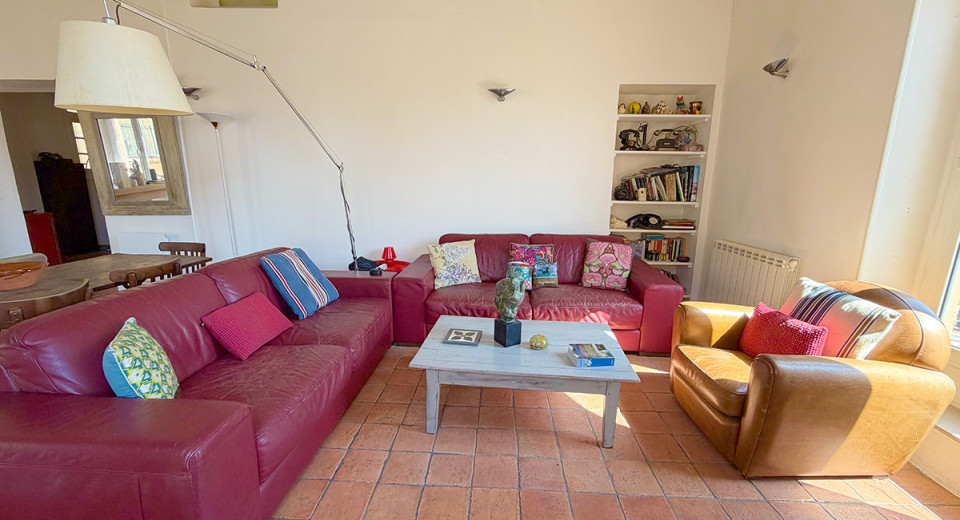 Immobilier, appartement, Nice, vielle ville, dernier etage, 3 chambres, 4 pièces, duplex, balcon, Cote d'Azur, proche mer