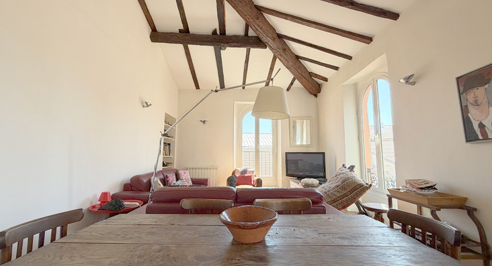 Immobilier, appartement, Nice, vielle ville, dernier etage, 3 chambres, 4 pièces, duplex, balcon, Cote d'Azur, proche mer