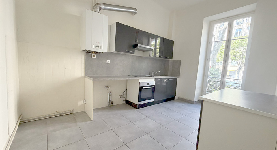 Immobilier, achat, vente Nice, appartement, centre ville, 4 pièces, 3 chambres, cave, Gare du Sud, Liberation