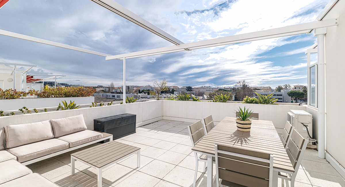 cannes 59 la bocca appartement vendre immobilier top floor dernier etage terrasse piscine 01 terrasse